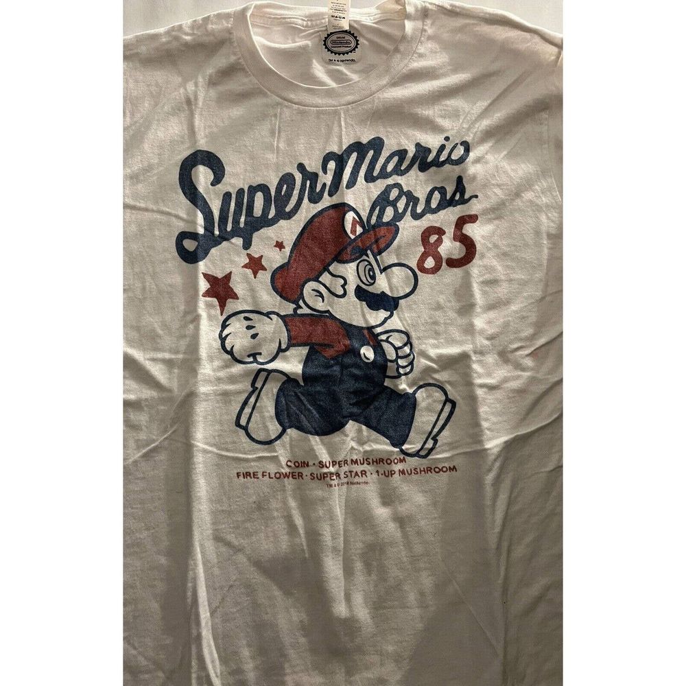 Nintendo Super Mario Bros 85 T-Shirt Men's Large Ivory Crewneck Cotton Pullover